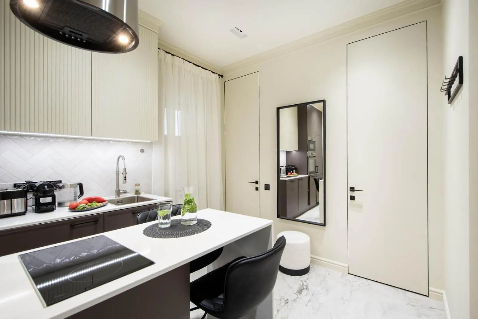 Stunning 2Bed With Terrace And Parking Apartment Warsaw 0*,  Poland